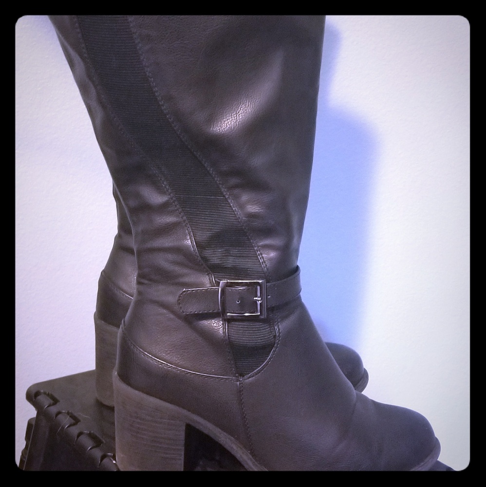 Black Boots